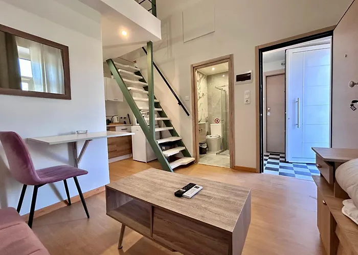 κομψό πέτρινο για ζευγάρια - Iv *