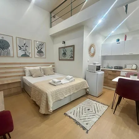 κομψό πέτρινο για ζευγάρια - Iv Διαμέρισμα