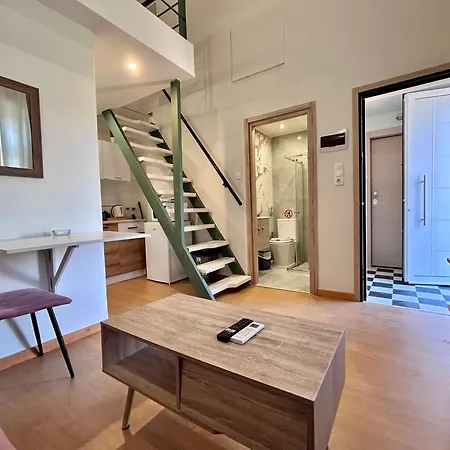 κομψό πέτρινο για ζευγάρια - Iv *